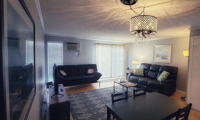 Groton Condo | Heart of Groton|20min→Mohegan sun|25min→Foxwoods|10min→CGacadamy|self Check-In