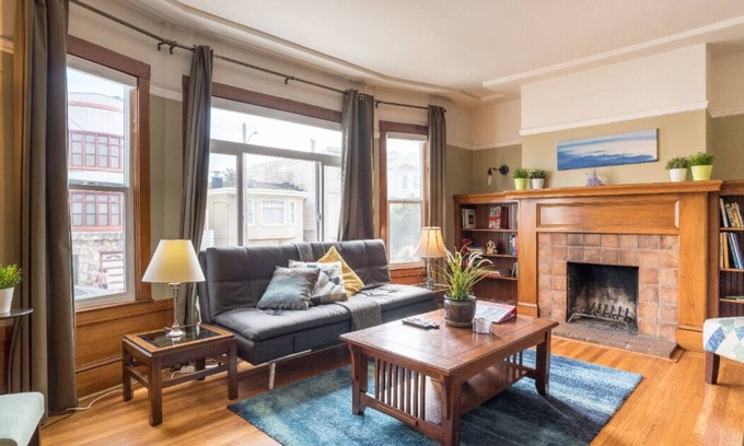 Richmond District Apartment | Heart of Richmond, 1400sf, Garage, near Beach, Lands End Trail, GG Bridge & Park