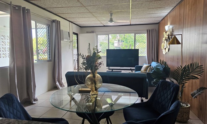 Cranbrook Apartment | Heart of Townsville Serenity