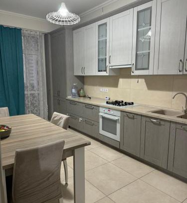 Riscani Apartment | Heart welcoming park apartment