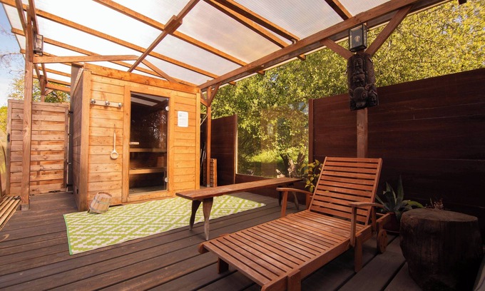Longaulnay House | Heated and covered swimming pool all year round in Brittany for your weekends and vacations