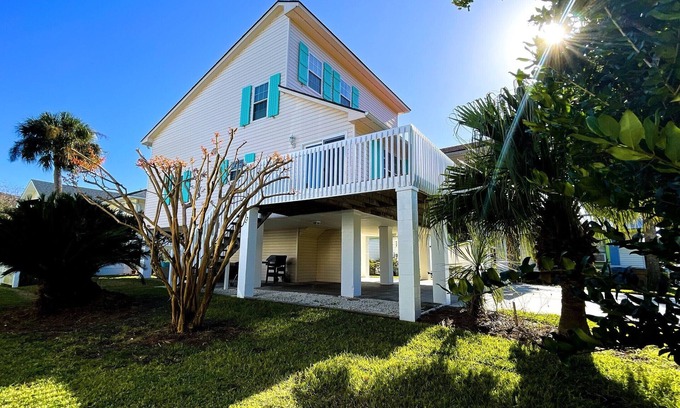 Tybee Island House | Heated pool at the Heart of Tybee. Walk or bike everywhere 8 bikes for guest.