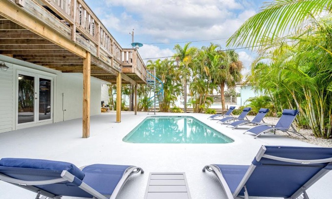 Memphis House | Heated Pool/Near Ana Maria Beach/King/4BD.3Bath