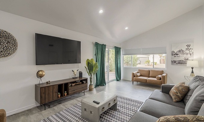 Scottsdale House | Heated Pool |Scottsdale Retreat| 4 Bedroom/2 Bath Home| Gameroom |