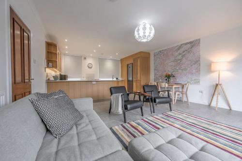 Fort William Apartment | Heathercroft Apartment-quiet, 2 bed apartment