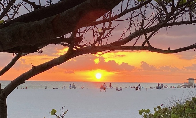 Sarasota Condo | Heaven on Lido Beach, Just across the street, 1 minute walk!