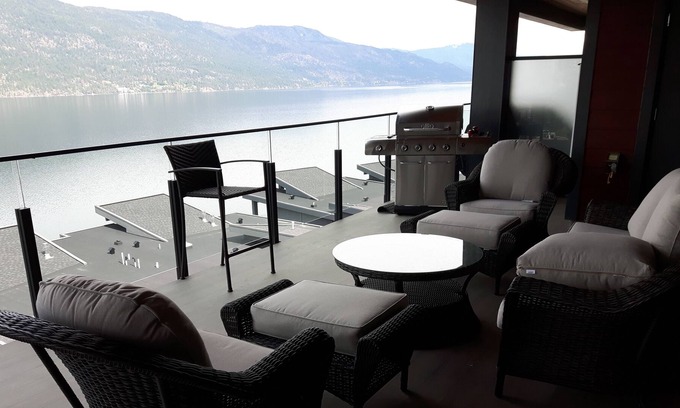 North End Condo | Heaven on the Lake McKinley Beach Kelowna 412