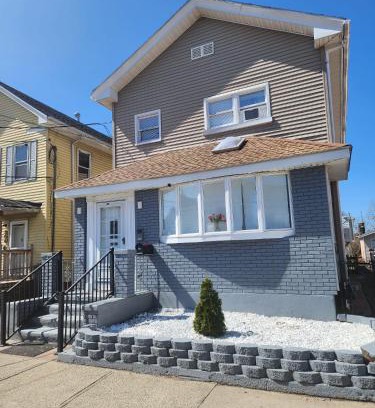 Fair Haven Apartment | Heavenly Home in New Haven