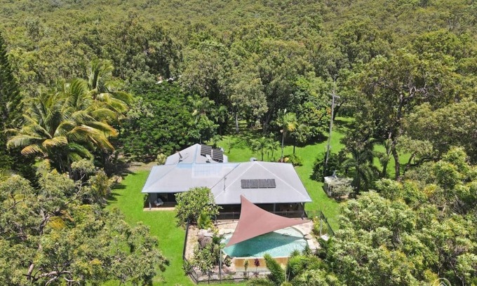 Wangetti House | Heavens Gates - Secluded Off-Grid Retreat with Ocean Views & Lagoon Pool