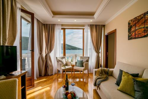 Kumbor Apartment | Hedera Residences - Kumbor