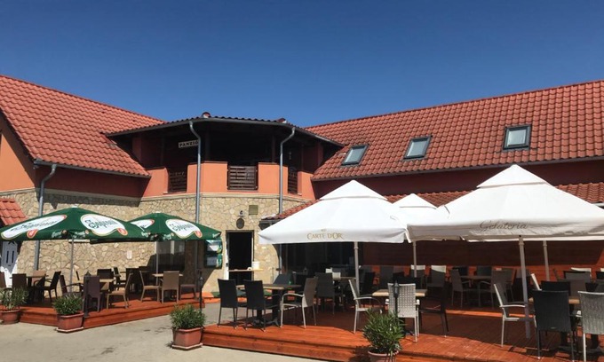 Sotony Bed & Breakfast | Hegylánc Fogadó