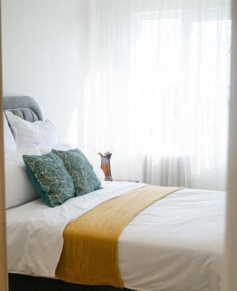 Sector 4 Apartment | Helen Apartment