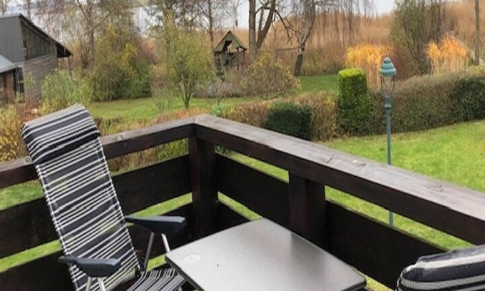 Karnitz Apartment | Helle Sonnige Ferienwohnung in Ruhiger Lage an der Schoritzer Wiek