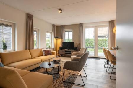 Ossenisse House | Hello Zeeland - Vakantiewoning Knuitershoek 88