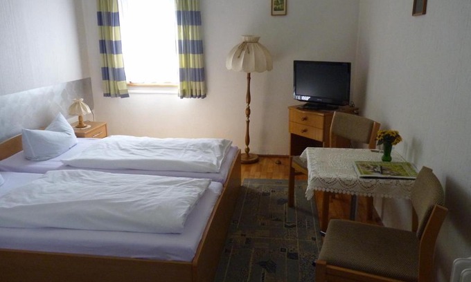 Schnellbach Hotel | Helmerser Wirtshaus