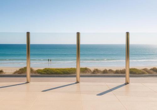 Henley Beach House | Henley Beachfront Luxury Home With Sauna Just 200m From Henley Square!