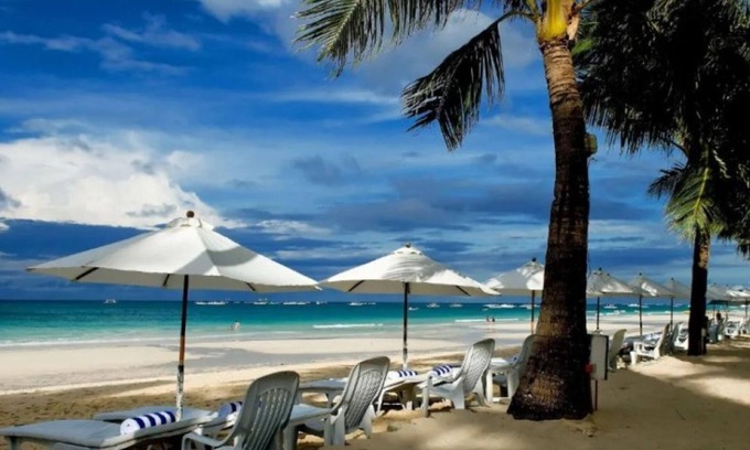 Boracay Island Resort | Hennan Resort & Spa in Boracay Station 2 near D'mall