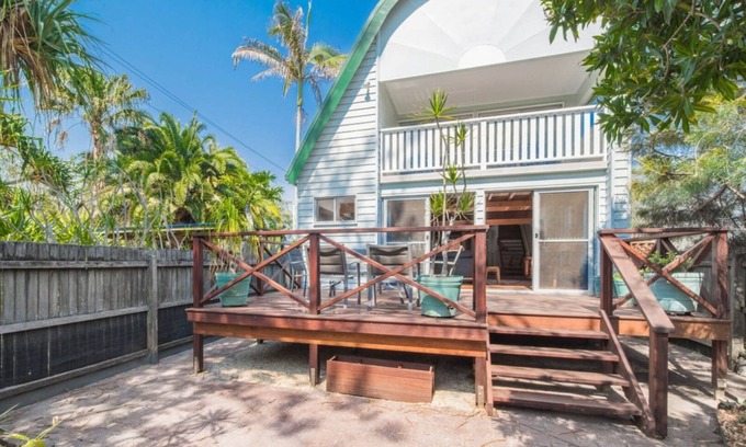 South Golden Beach House | HENNESSEA - Unique Beachfront