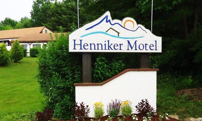 Henniker Hotel | Henniker Motel