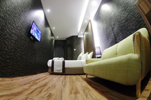 Taman Sutera Utama Hotel | Here Hotel