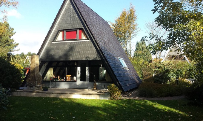 Damp House | Here you will find harmony for the soul and body, garden & house are inviting