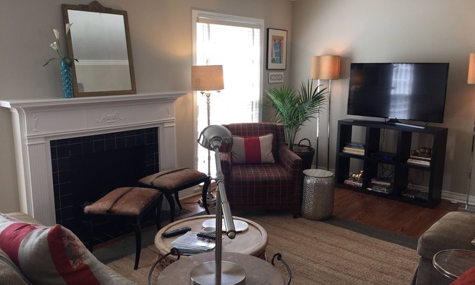 Mesta Park House | Heritage Hills Guesthouse Flat: Walk to Everywhere MidTown/Downtown