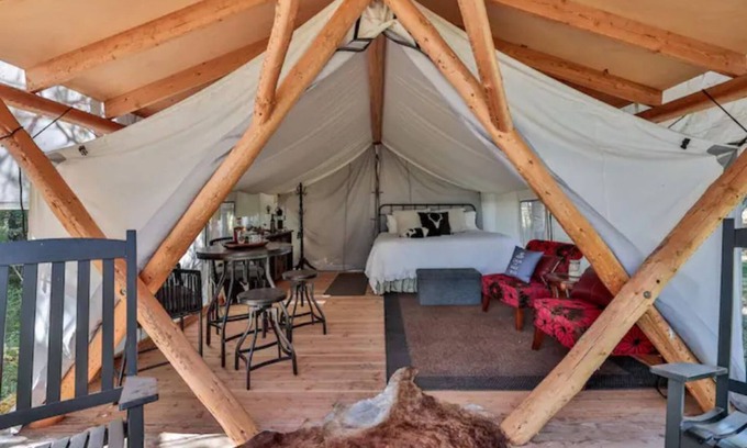 Bozeman Cabin | Heritage Ranch 'Captain' Glamping Tent (3)