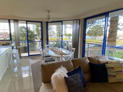 Tuncurry Apartment | Heritage unit 101