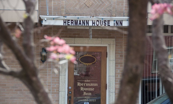 Hermann Bed & Breakfast | Hermann House Inn