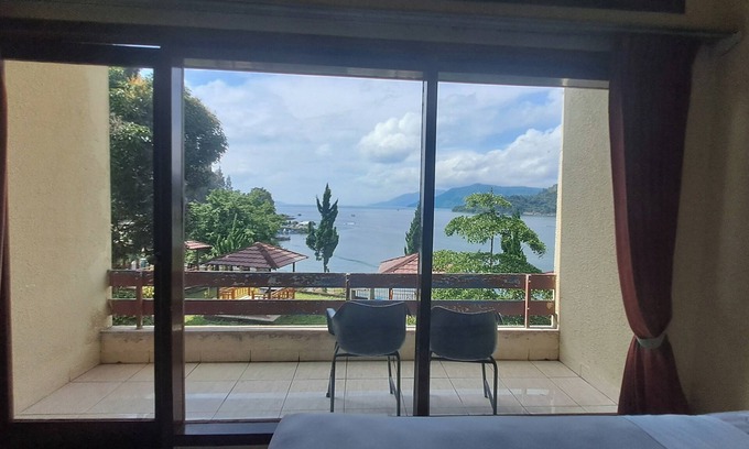 Parapat Hotel | Hermina Hotel