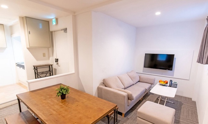 Nishi-Shinjuku Apartment | Hermitage Nishi Shinjuku