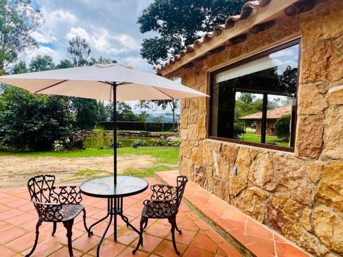 Villa de Leyva House | Hermosa cabaña campestre con jacuzzi y lago