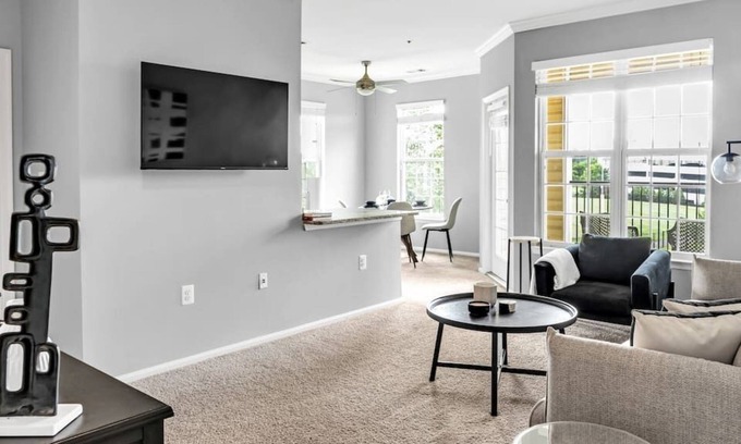 Herndon Apartment | Herndon #11306 · Monochromatic Modern 2BR|2BTH Min. IAD w Amenities