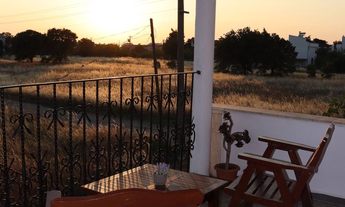 Ezine Bed & Breakfast | Herrera Otel & Tiny Houses