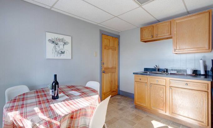Hershey Apartment | Hershey Street Garden View, Apt #9