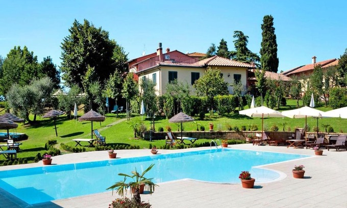 Fucecchio Apartment | Hesse farm holiday Borgo Pinete