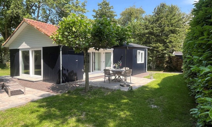 Renesse House | Het Ongerepte 18 bungalow with privacy near beach