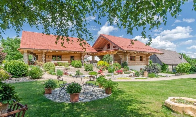 Tragweis Resort | Heumanns Blockhaeuser am Wald