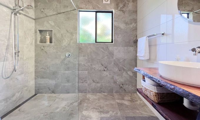 Binalong Bay House | HEXAGON BEACH HOUSE - Great views of the Bay of Fires