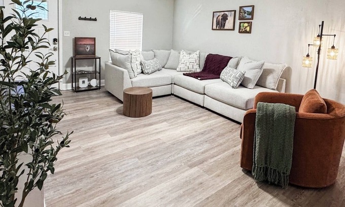 Cache House | Hey, Porter: New, Remodeled, Modern, Clean 3BR NR Lawton Ft Sill/Wichita Mts