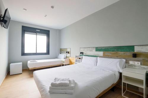 Cerdanyola del Valles House | Hey Rooms