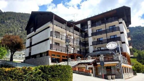 Brusson Hotel | HG Hotel Italia
