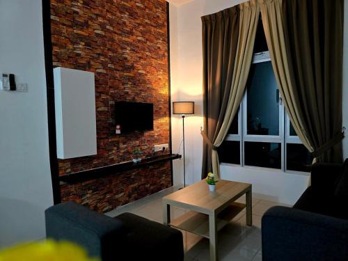 Hulu Kinta Apartment | hh1011 Mountain VieW, Anderson 2BR