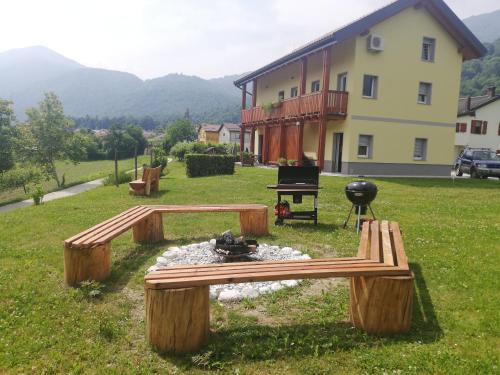 Kobarid Apartment | HišaŠmihelka