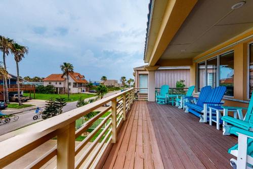 South Padre Island House | Hibiscus Hideaway 208