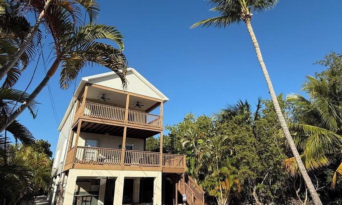 Big Pine Key House | Hibiscus House - Heated Pool