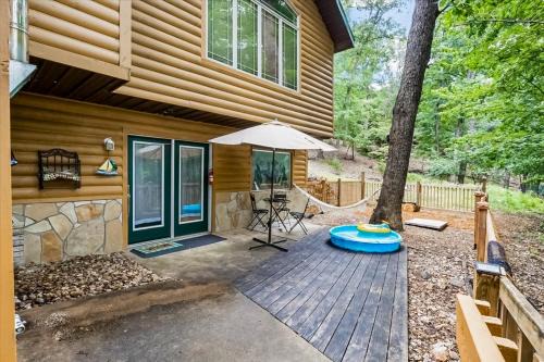 Lake Ozark Apartment | Hickory Hideaway on the Lake