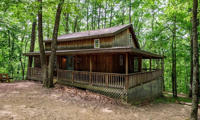 Stanton House | Hickory Hilltop Cabin - NEWLY REMODELED!