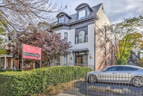 Central West End House | Hidden Gem | JZ Vacation Rentals