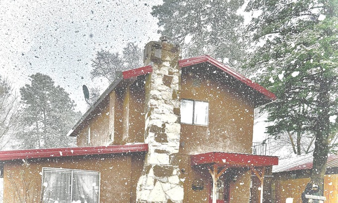 Ruidoso House | Hidden gem next to midtown! Book with us now! Hot tub, grill, private back yard.